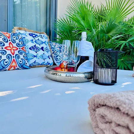 Almihauss - Adults Only * Afándu