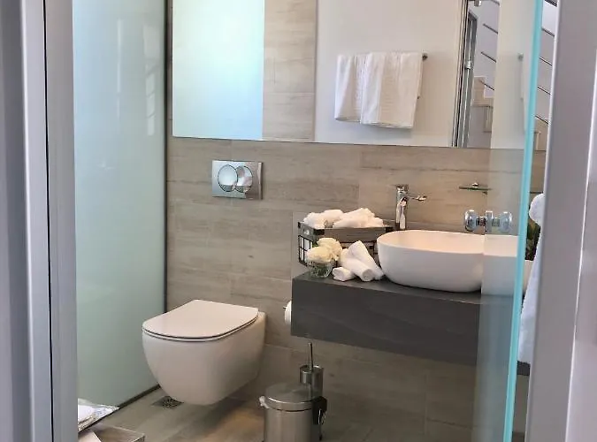 Almihauss - Adults Only