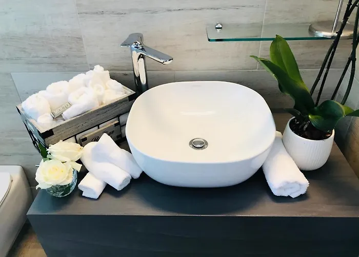 Almihauss - Adults Only 阿凡投