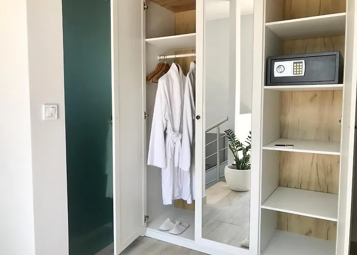 Willa Almihauss - Adults Only Afandu