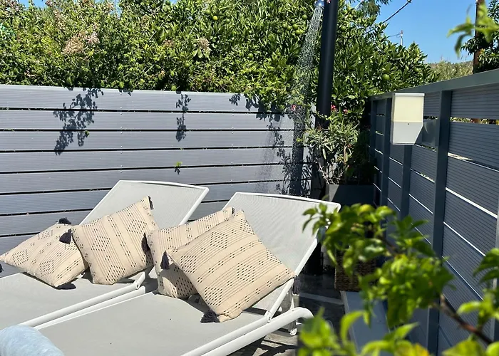 Almihauss - Adults Only * 阿凡投