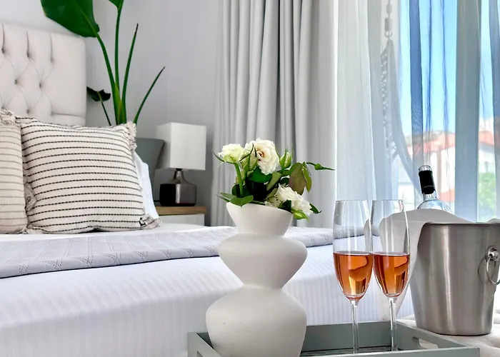 Almihauss - Adults Only * 阿凡投