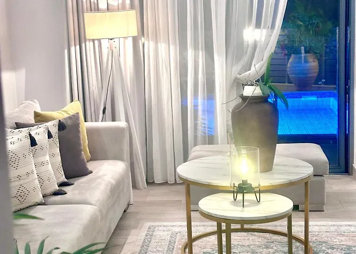 빌라 Almihauss - Adults Only 아판토우