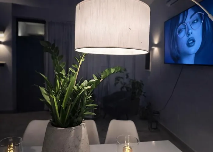 Almihauss - Adults Only