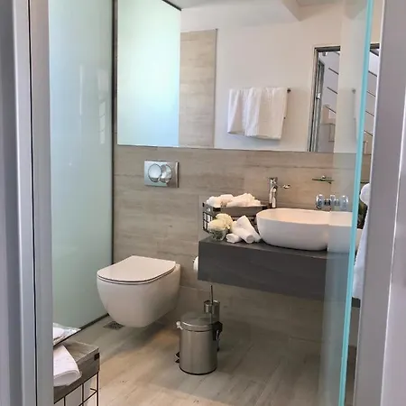 Almihauss - Adults Only